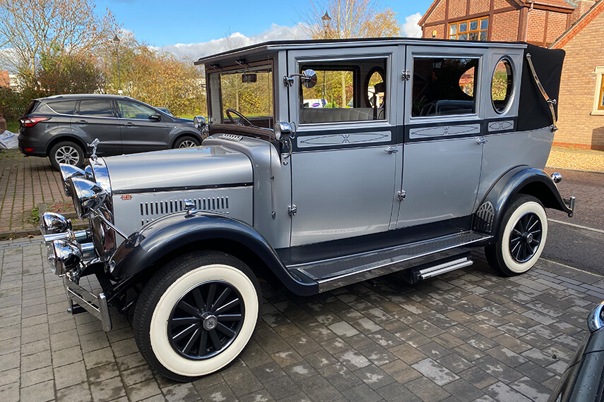 Vintage Wedding Car 1